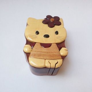 Hộp chốt mèo Kitty - Handcrafted Wooden Puzzle Box