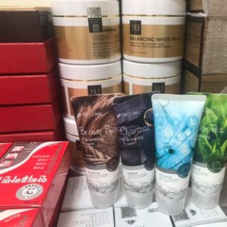 Sữa rủa mặt 3w clinic có 4 loại