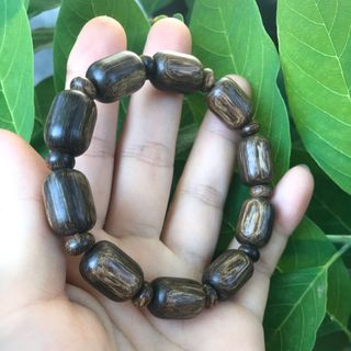 Trầm hương sánh chìm kiểu trụ