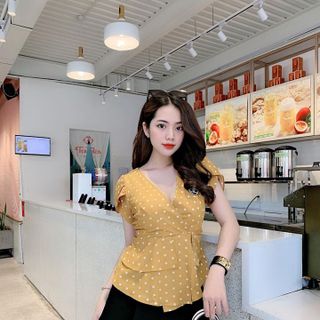 ÁO PEPLUM CHẤM BI CỔ V