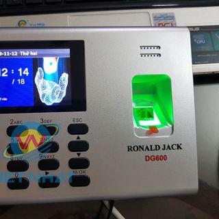 Máy chấm công Ronald Jack DG600