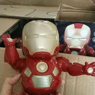 siêu nhân ironman biết nhảy có nhạc