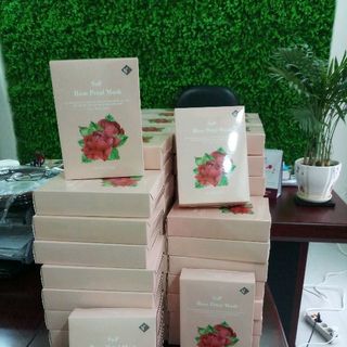 Mặt nạ tinh chất hoa hồng tự nhiên 100