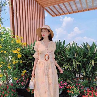 ĐẦM TIỂU THƯ NHẤN EO