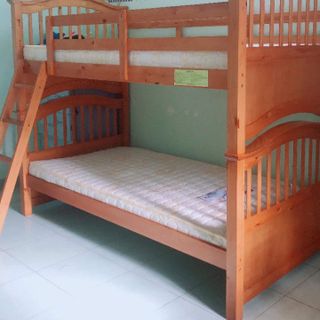 Giuờng tầng Chica