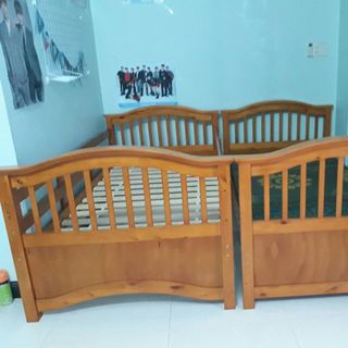 Giuờng tầng Chica