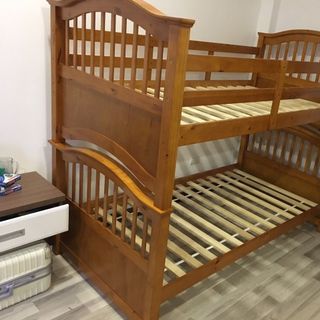 Giuờng tầng Chica