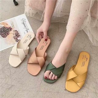 Dép nữ quai xoắn