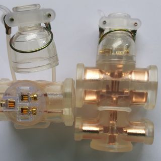 Ổ cắm điện đúc không vỡ