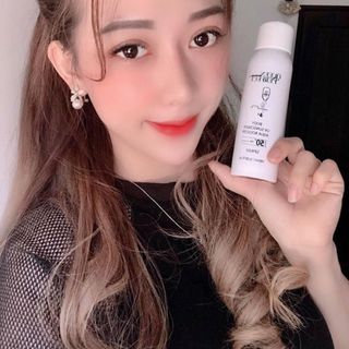 Xịt chống nắng queen perfect