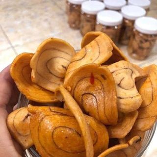 Tai heo mặn giòn mắm ớt