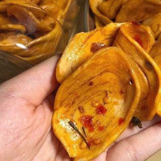 Tai heo mặn giòn mắm ớt