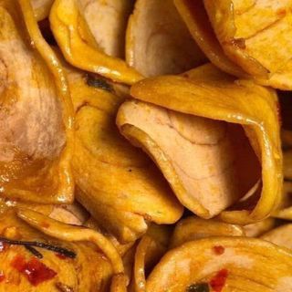 Tai heo mặn giòn mắm ớt