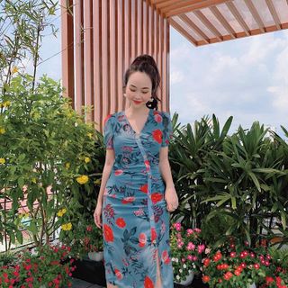 ĐẦM HOA ÔM CỔ TIM ĐÍNH NÚT
