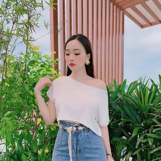 ÁO THUN CROP TOP LỆCH VAI