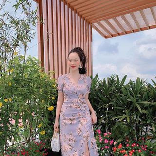 ĐẦM HOA ÔM CỔ TIM ĐÍNH NÚT