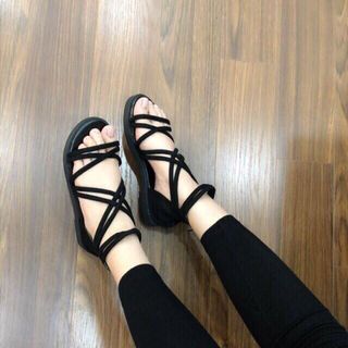 Giày sandal dây