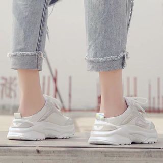 Bata sục cá tính tiện dụng