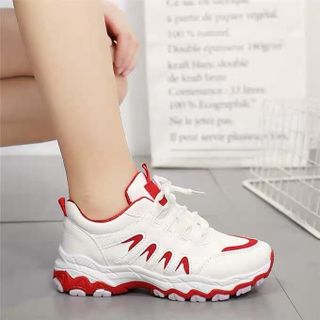 GIẦY THỂ THAO NỮ CÁNH ÉN PHONG CÁCH HÀN QUỐC