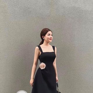ĐẦM DỰ TIỆC DÂY ĐÍNH HOA