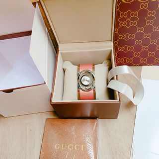 Guccccci bảng cao cấp
