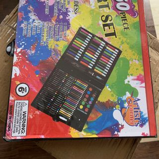 Bộ bút màu 150 chi tiết