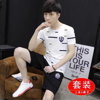 Bộ thể thao nam đơn giản