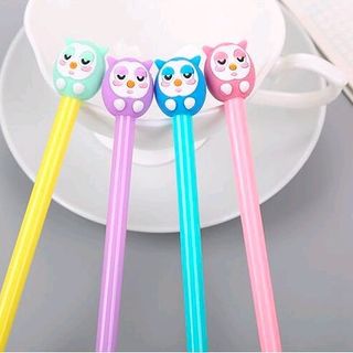 Viết mẫu đẹp Mực màu đen Giá sỉ 5k/1 cây
