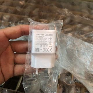 Củ S10 chuẩn sạc nhanh QC 300