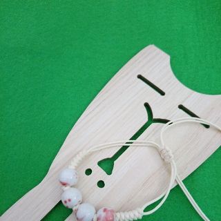 Vòng tay hạt gốm dây rút free size