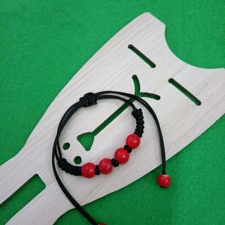 Vòng tay hạt gốm dây rút free size nhe
