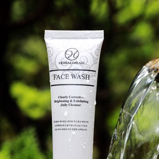 Sữa Rửa Mặt Herbal Dream Face Wash