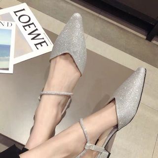Giày sandal kim sa bít mui