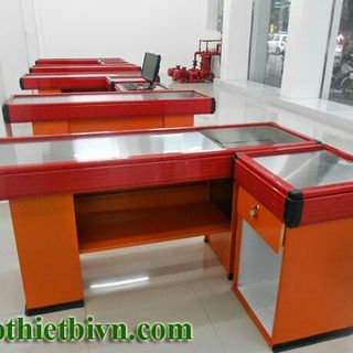 Bàn thu ngân quầy tính tiền cho siêu thị cửa hàng tiện lợi