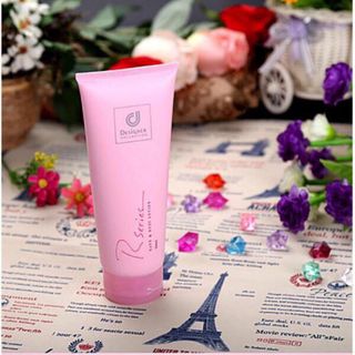 Kem Dưỡng Thể Hương Nước Hoa Làm Trắng Da Designer Collection R Series Hoa Hồng - Body Milk