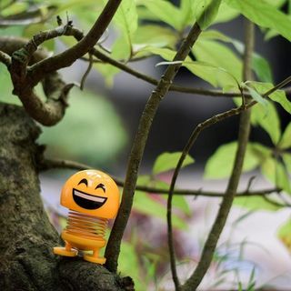 Thú Nhún Emoji -
