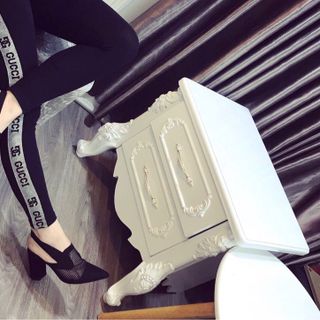 Giày sandal mui nhọn lưoi