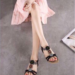 Giày sandal đá màu