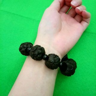 chuỗi đeo tay phong thủy gỗ cho nam Giá sỉ 29k hàng đẹp