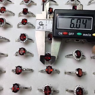 Nhẫn Đá Garnet thiên nhiên