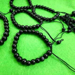 chuỗi đeo tay phong thủy dây rút