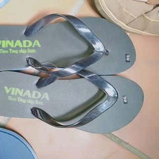 dép vinada
