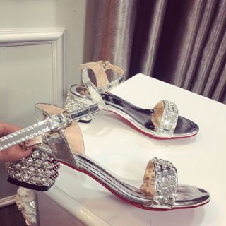 Giày sandal đế sò