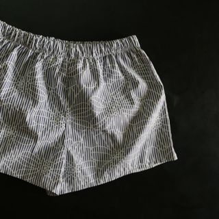 Bộ đồ thời trang Amwear màu sọc hoa