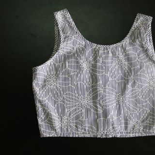 Bộ đồ thời trang Amwear màu sọc hoa