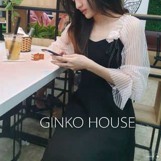 đầm thiết kế tường vy