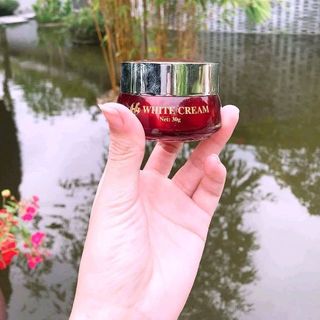 Kem face cao cấp HH