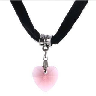 Dây chuyền mặt trái tim rất đẹp