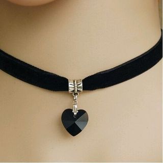 Dây chuyền mặt trái tim rất đẹp