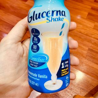 Thùng 24 chai sữa Glucerna Shake 237ml Mỹ dạng nước dành cho người bị bệnh tiểu đường